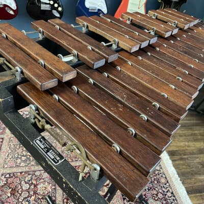 Vintage Musser Model 40 Marimba 2.5 Octave Rosewood Bars Keys Ludwig Deagan - See Video! image 4