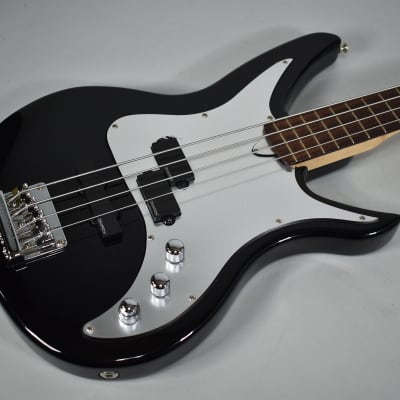 Hartke XK-4 Black Finish Electric Bass Guitar w/HSC image 3