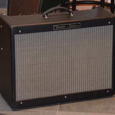 Fender Hot Rod Deluxe 3-Channel 40-Watt 1x12