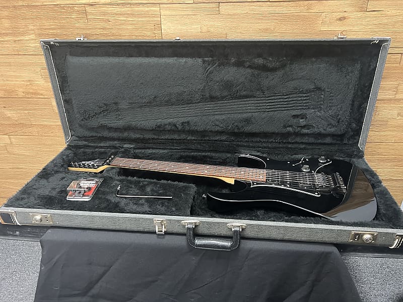 Ibanez RG550-BK Electric guitar Rosewood Fretboard 1987 Ibanez RG550-BK Electric guitar Rosewood Fretboard 1987