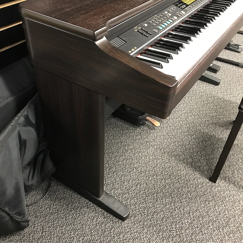 Yamaha Clavinova CVP-69