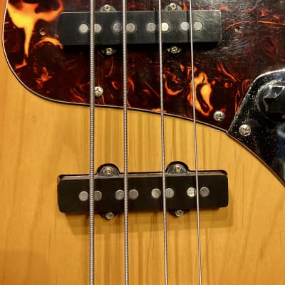 Fernandes RJB-75-60 , The Revival Jazz Bass 1982 - Sunburst