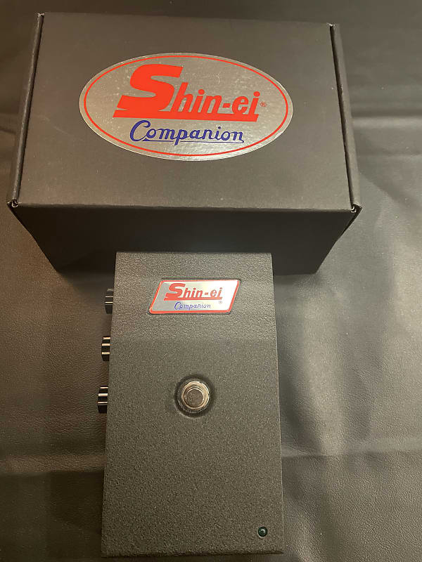 Screaming Sister 8ctave Boost pedal
