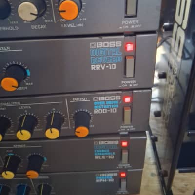 Boss Micro System Rack BMR-5 mit fünf Micro Rack Series Effektgeräte Mitte 80ger - Schwarz image 7