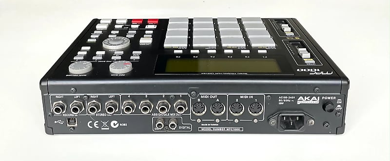 Akai MPC1000 Music Production Center | Reverb