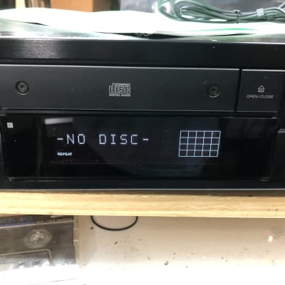 Sony ES Series CDP X222ES Single Disc CD player - W Manual Tested image 10