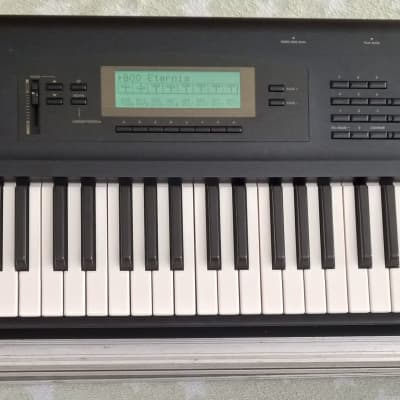 Korg 01/W incl. flightcase
