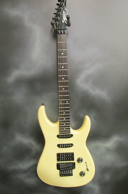 Squier hotsell super strat