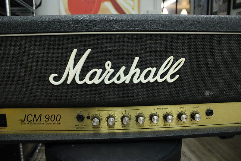 Marshall JCM 900 Model 2500 50-Watt Hi Gain Master Volume MkIII 