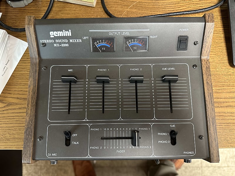 VINTAGE 80's Gemini MX-2200 Stereo Mixer