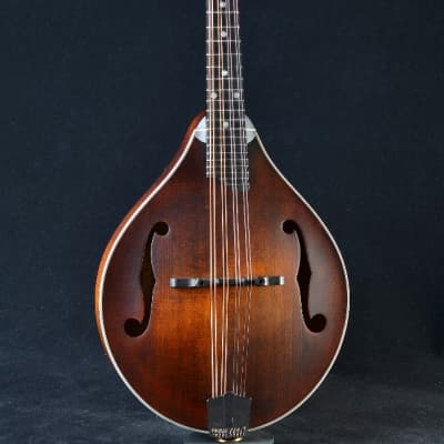 Eastman MD305 Solid Spruce/Maple A-Style Mandolin Classic image 1