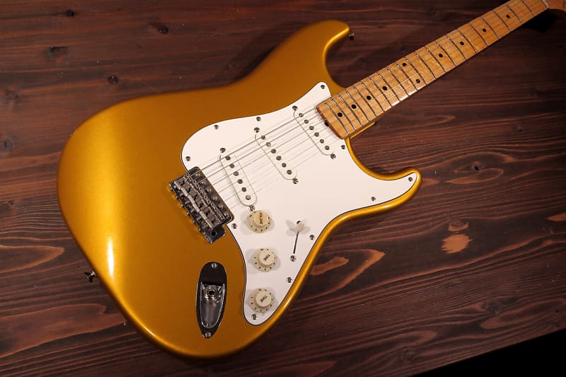 Tokai Strat Springy Sound ST-65 Very Rare! - Gold Metallic - Custom Ordered  finish - Lawsuit era - | Reverb