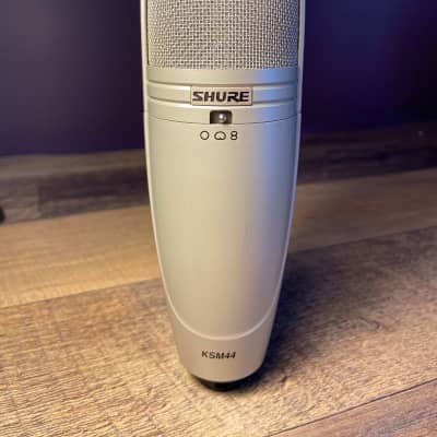 Shure KSM44 Large Diaphragm Multipattern Condenser Microphone