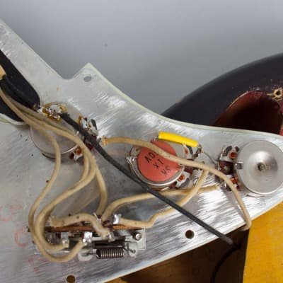 Fender  Stratocaster Solid Body Electric Guitar (1963), ser. #L20428, blonde tolex hard shell case. image 19