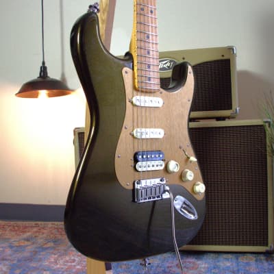 Fender – HSS American Ultra Stratocaster – Texas Tea – w/ Flight Case image 4