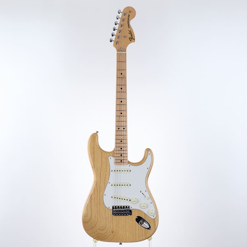 Fender Japan Traditional II 70s Stratocaster with Maple FB