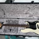 Fender American Elite Precision Bass 2017 White