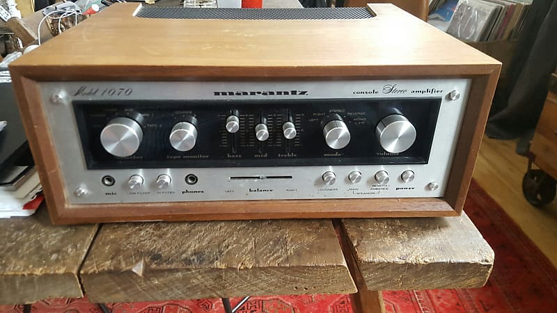 marantz Model 1070 コンソールスリーアンプ Marantz Model 1070 Stereo Console Integrated Amplifier
