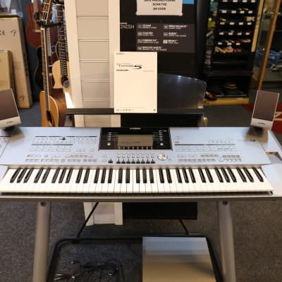 Yamaha Tyros 5 Arranger Keyboard w/Stand & Speakers - 2nd Hand image 3