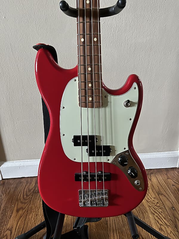 Fender Offset Series Mustang Bass PJ with Pau Ferro Fretboard 2017 - 2019 Torino Red image 1