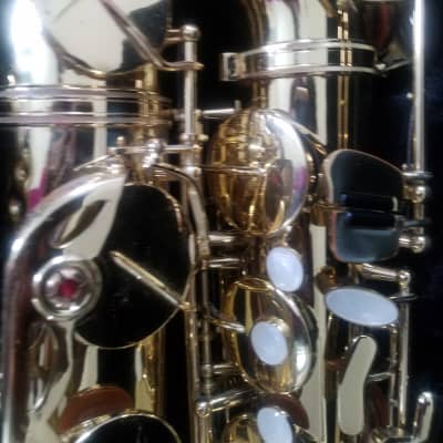 Conn 86M Tenor Saxophone image 3