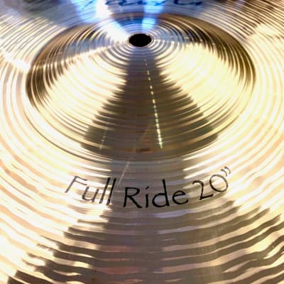Shimmering PAISTE Signature FULL Ride 20" 2520 g IMMACULATE  Why Guess at $440 image 3
