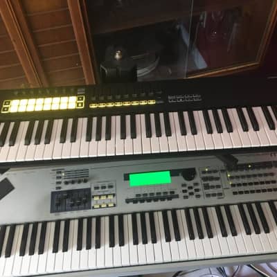 Yamaha MO8 2010