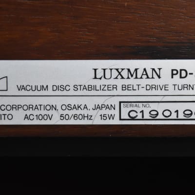 Luxman PD-300 Belt Drive Turntable in Excellent Condition [Japanese Vintage!] image 18