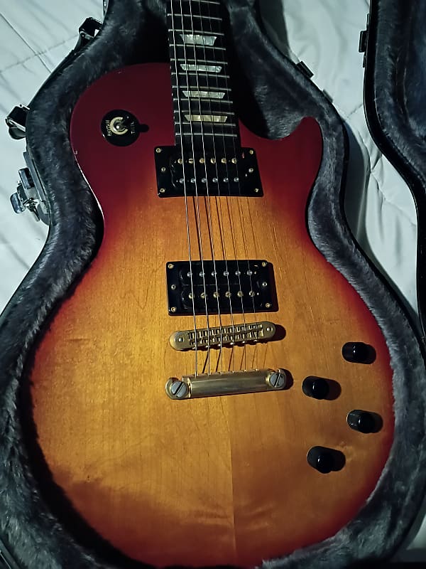 ギター Gibson Les Paul Studio Lite Sold at auction Gibson Les Paul Studio Lite Electric Guitar