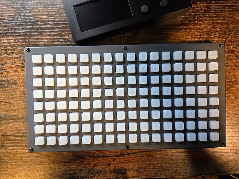 美品 monome grid 128 Monome One Twenty Eight Grid Controller - Perfect Circuit