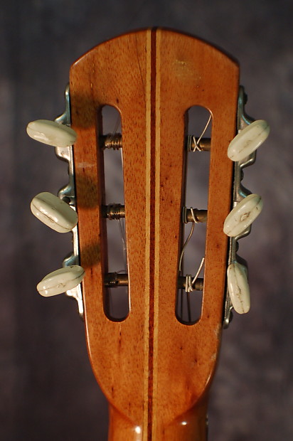 Riviera classical guitar online
