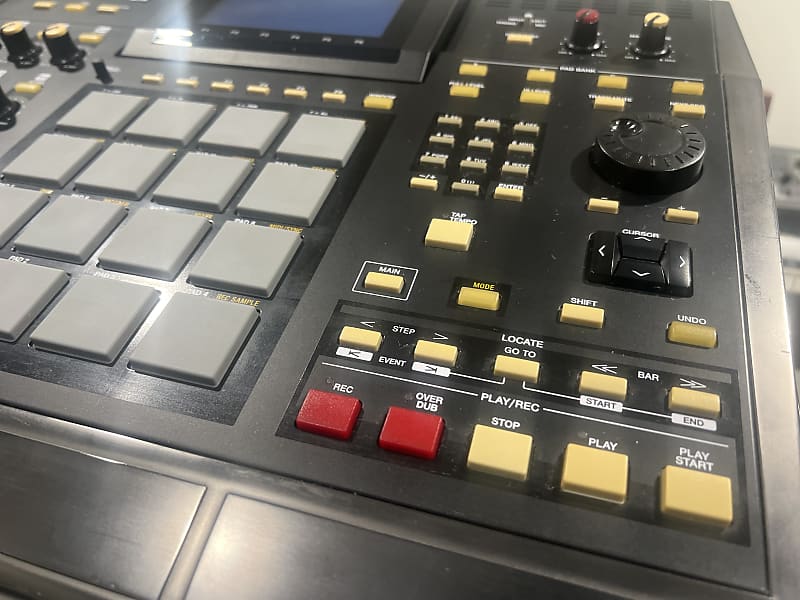 Akai MPC5000 Music Production Center | Reverb