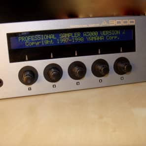 Yamaha  A3000 v2 sampler 1997 w/ separate outputs, optical and cinch SPDIF in an out image 1