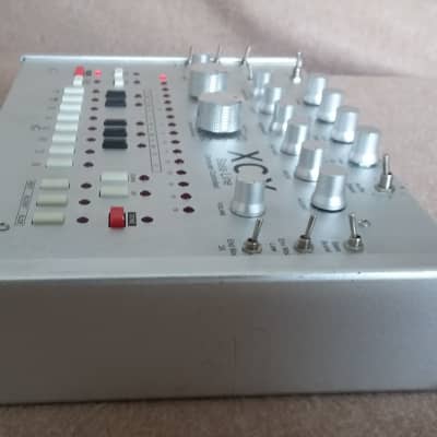 x0xb0x analog bass line synthesizer- 303 clone with Atomic mods - xoxbox image 5