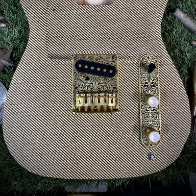 Pistols Crown guitars Barncaster  2021 Tweed Amp image 1