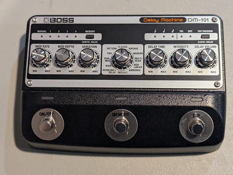 Boss DM-101 Delay Machine