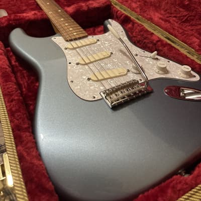 Fender Japan '57 Reissue Stratocaster ST57-TX Sonic Blue