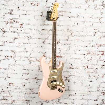 Fender - Custom Shop Limited Edition Tyler Bryant Signature "Pinky" - Stratocaster® Electric Guitar - Relic® - Aged Shell Pink - w/ Hardshell Case - xB077 (USED) image 4