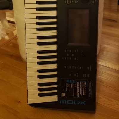 Yamaha MODX6 61-Key 16-Voice Synthesizer 2018 - Present - Black
