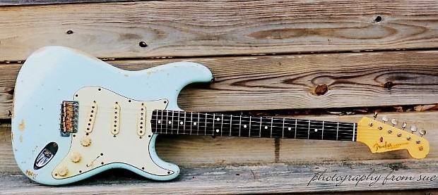 Fender 1962 Relic Strat 2010 Sonic Blue image 1