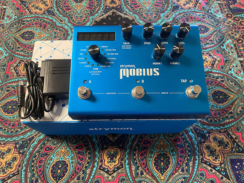 Strymon Mobius