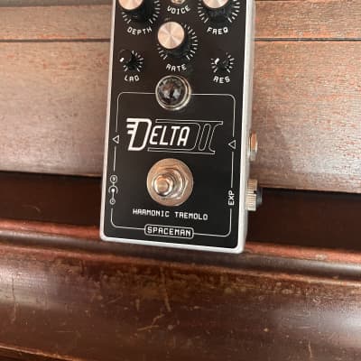 Delta II - Harmonic Tremelo - Spaceman Effects