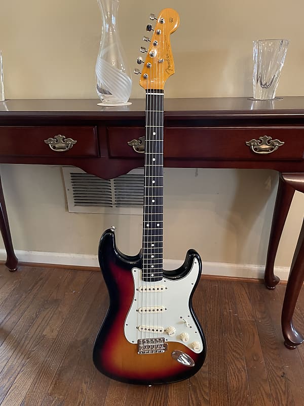 Classic 60s style Stratocaster with Rosewood Fretboard image 1