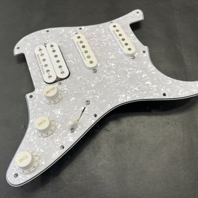 920D Custom Shop 411-32-10 Seymour Duncan JB TB-4/STK-S7/STK-S4 HSS Loaded Strat Pickguard image 1