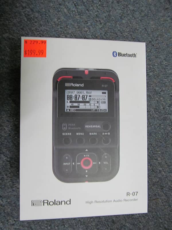 Roland R-07 High-Resolution Handheld Audio Recorder, Black | Reverb