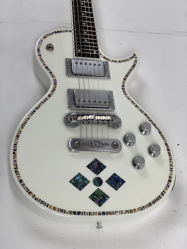 Zemaitis Antanus Superior A24SU WP Diamond White WH Electric Guitar + Case  - MADE IN JAPAN!