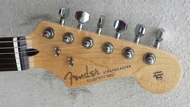 Squier stratocaster store headstock