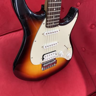 Peavey Raptor Plus Electric Guitar - Sunburst image 5