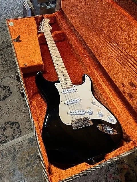 Fender Eric Clapton "Blackie Stratocaster 2008 - Black image 1