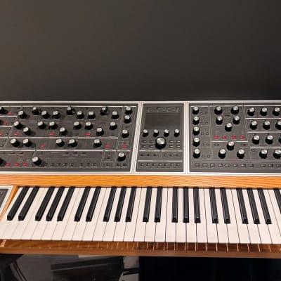 Moog One (8-Voice 61-Key Polyphonic Analog Synthesizer)